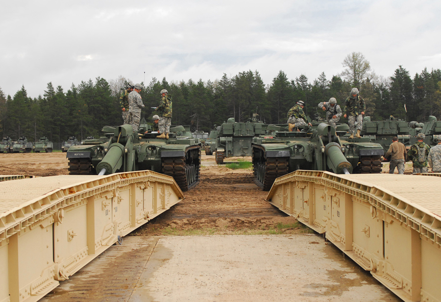 Soldiers work on bridgde.